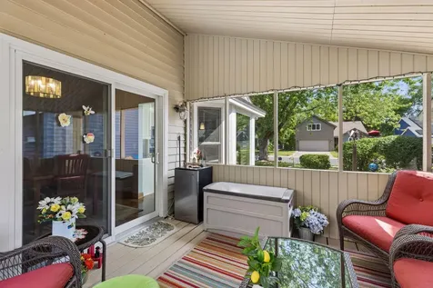 1420 Knoll Drive Shoreview MN 55126