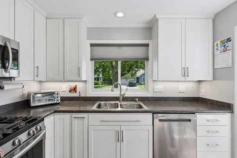 1420 Knoll Drive Shoreview MN 55126