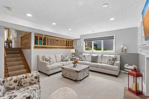 1420 Knoll Drive Shoreview MN 55126