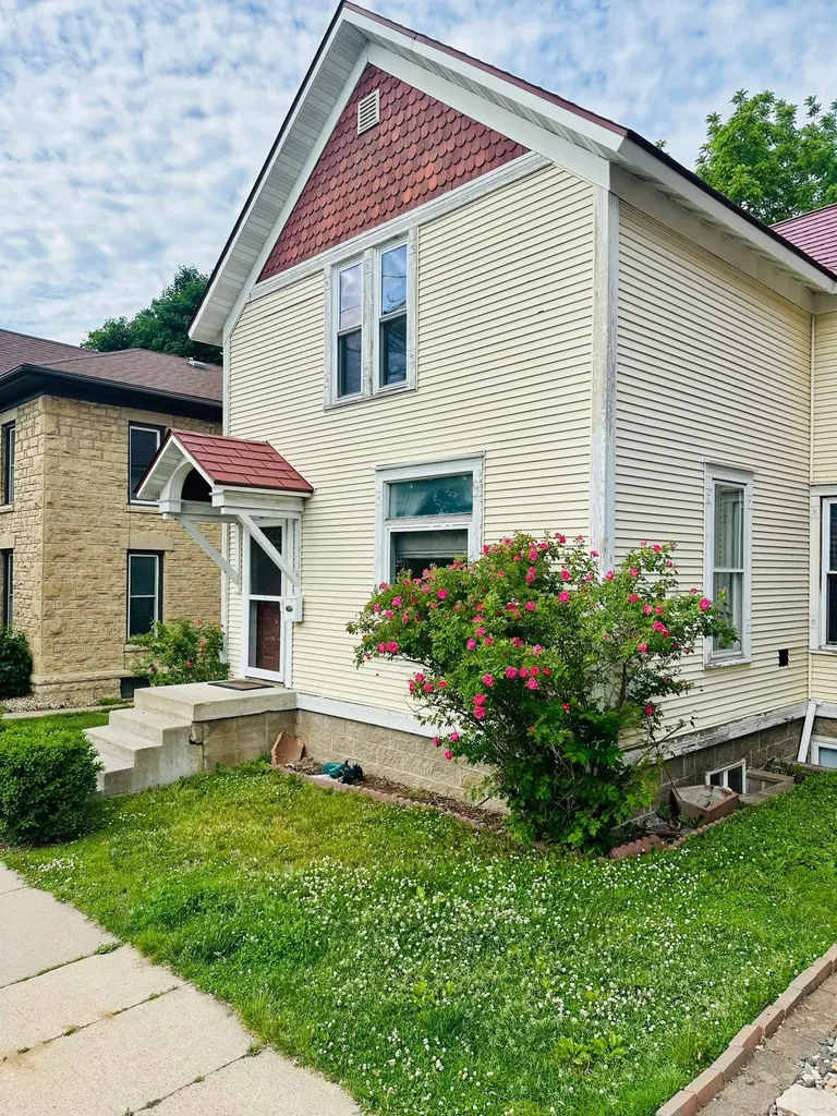621 East Avenue Red Wing MN 55066