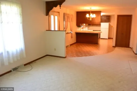 1110 Mcleod Avenue N Glencoe MN 55336
