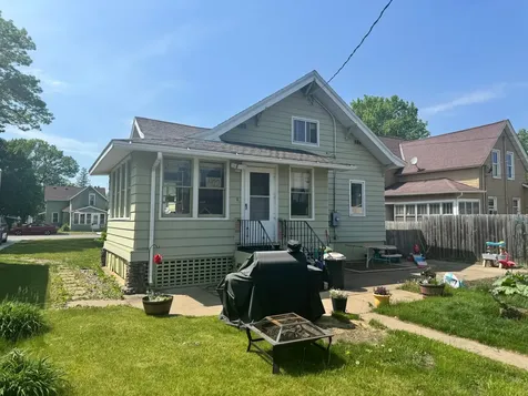 412 4th Street NE Little Falls MN 56345