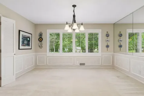 6016 Olinger Circle Edina MN 55436