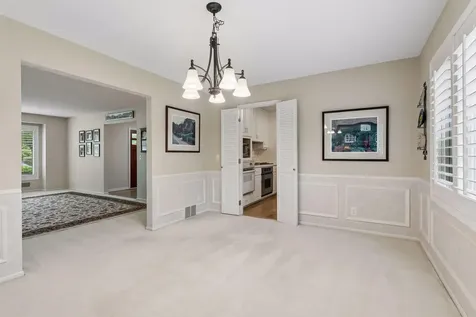 6016 Olinger Circle Edina MN 55436