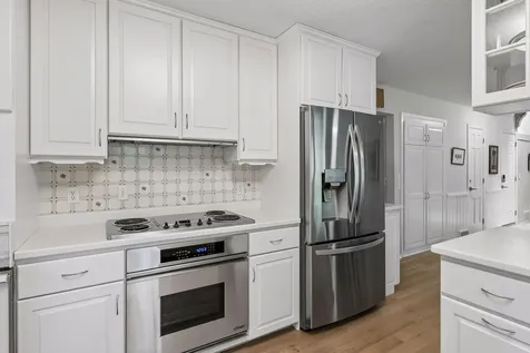 6016 Olinger Circle Edina MN 55436
