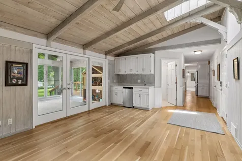 6016 Olinger Circle Edina MN 55436