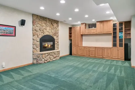 6016 Olinger Circle Edina MN 55436