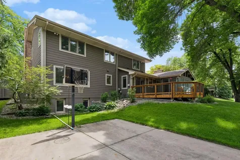 6016 Olinger Circle Edina MN 55436