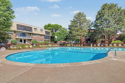 255 Westview Drive West Saint Paul MN 55118