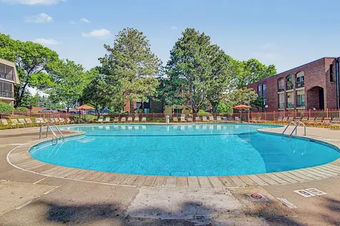 255 Westview Drive West Saint Paul MN 55118