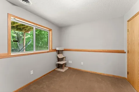 735 Marigold Drive Cambridge MN 55008