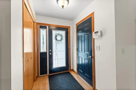 735 Marigold Drive Cambridge MN 55008