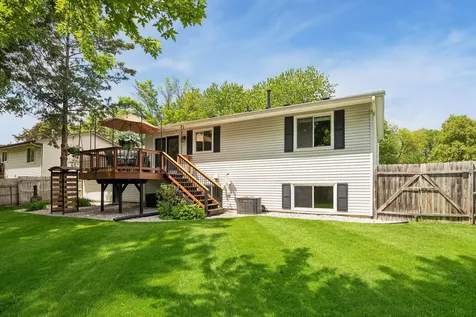 14015 39th Avenue N Plymouth MN 55447