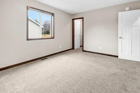 2582 Topaz Street Saint Augusta MN 56301