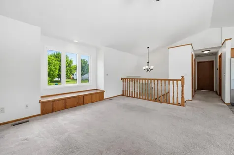 1100 Lochmist Lane NW Alexandria MN 56308