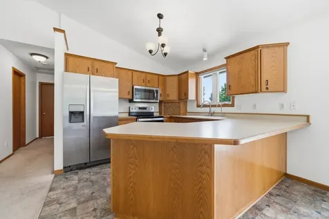 1100 Lochmist Lane NW Alexandria MN 56308