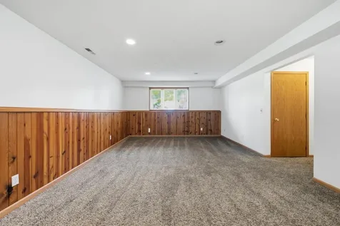 1100 Lochmist Lane NW Alexandria MN 56308