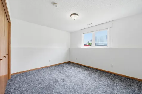 1100 Lochmist Lane NW Alexandria MN 56308