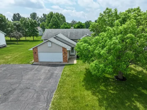 1100 Lochmist Lane NW Alexandria MN 56308