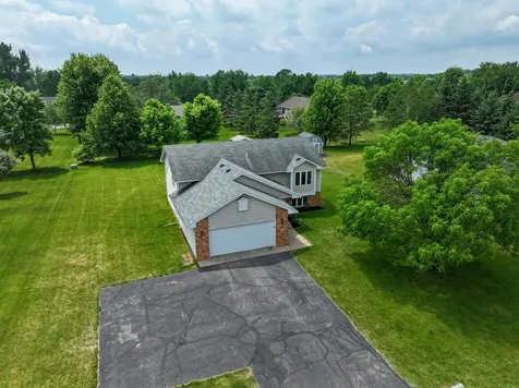 1100 Lochmist Lane NW Alexandria MN 56308