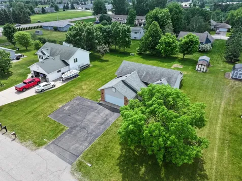 1100 Lochmist Lane NW Alexandria MN 56308