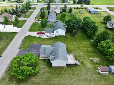 1100 Lochmist Lane NW Alexandria MN 56308