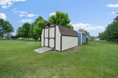1100 Lochmist Lane NW Alexandria MN 56308
