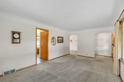 845 Spencer Street S Shakopee MN 55379