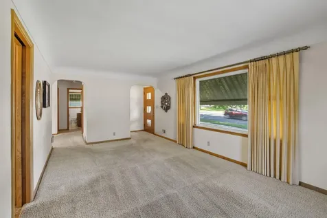 845 Spencer Street S Shakopee MN 55379