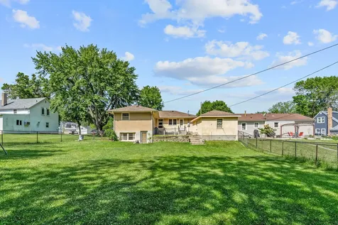 845 Spencer Street S Shakopee MN 55379