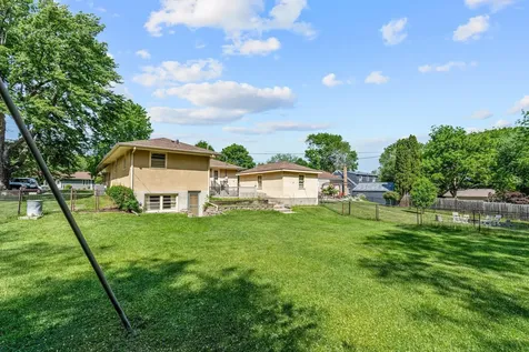 845 Spencer Street S Shakopee MN 55379