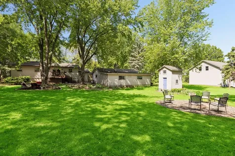 9883 Brookview Road Woodbury MN 55125