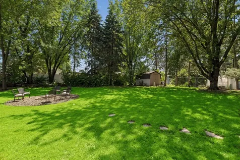 9883 Brookview Road Woodbury MN 55125