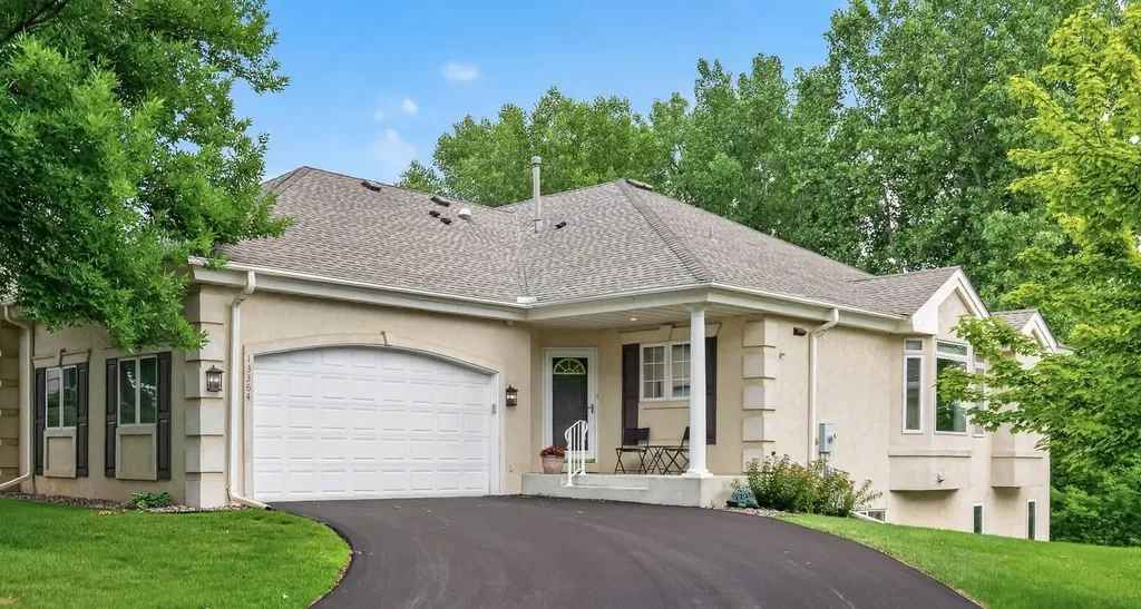 13364 Hummingbird Drive Apple Valley MN 55124