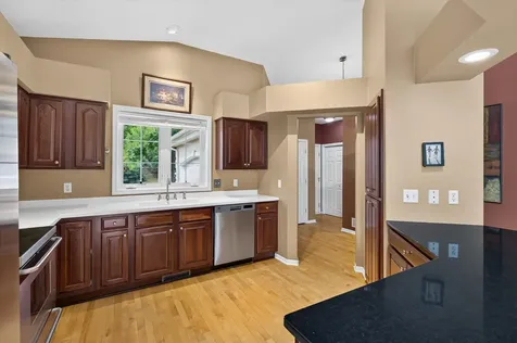 13364 Hummingbird Drive Apple Valley MN 55124