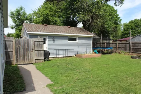 325 3rd Street SE Cokato MN 55321