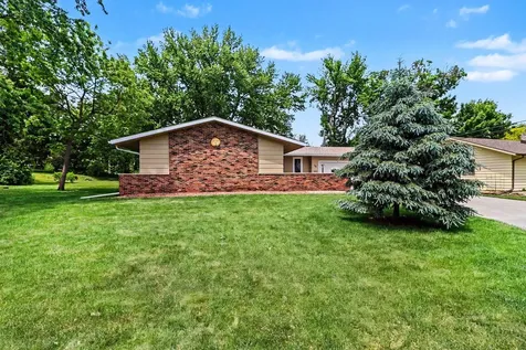 115 Marvin Lane Northfield MN 55057