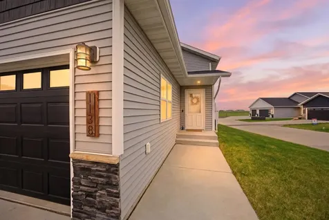 1138 Highland Lane W West Fargo ND 58078