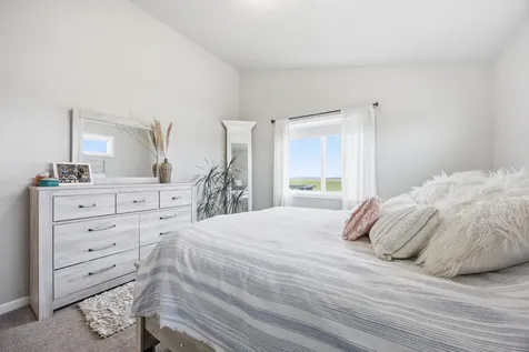 1138 Highland Lane W West Fargo ND 58078