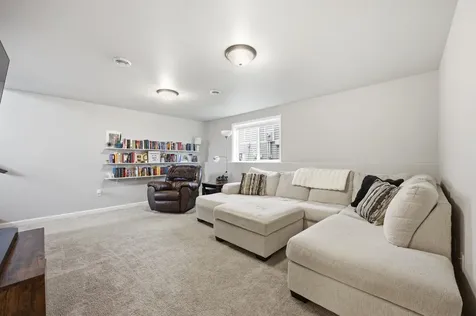 1138 Highland Lane W West Fargo ND 58078