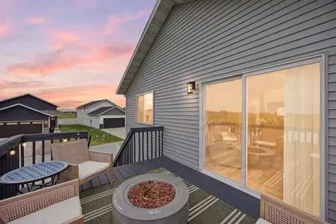 1138 Highland Lane W West Fargo ND 58078