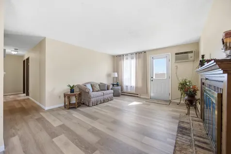 341 Prairiewood Circle S Fargo ND 58103