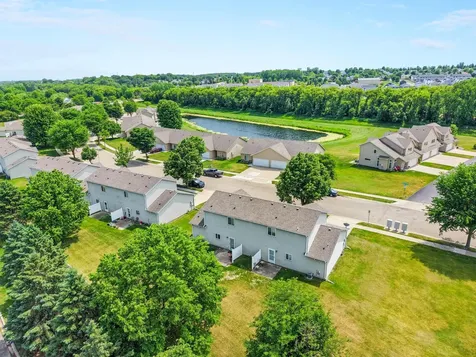 5133 Weatherstone Drive NW Rochester MN 55901