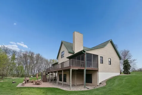 9966 80th Street SW Howard Lake MN 55349
