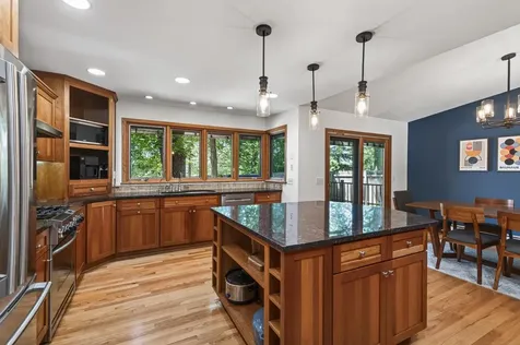 5590 Matterhorn Drive NE Fridley MN 55432