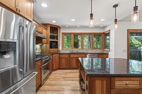 5590 Matterhorn Drive NE Fridley MN 55432