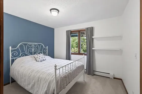 5590 Matterhorn Drive NE Fridley MN 55432