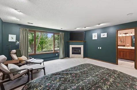 5590 Matterhorn Drive NE Fridley MN 55432