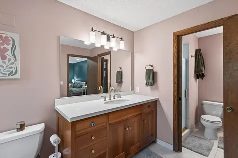5590 Matterhorn Drive NE Fridley MN 55432