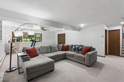 5590 Matterhorn Drive NE Fridley MN 55432